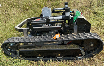 Crawler automatic weeder Mower