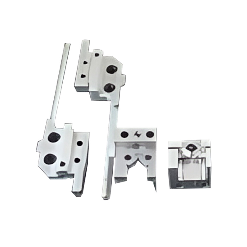 Nhiều bộ phận cơ khí CNC có độ chính xác cao