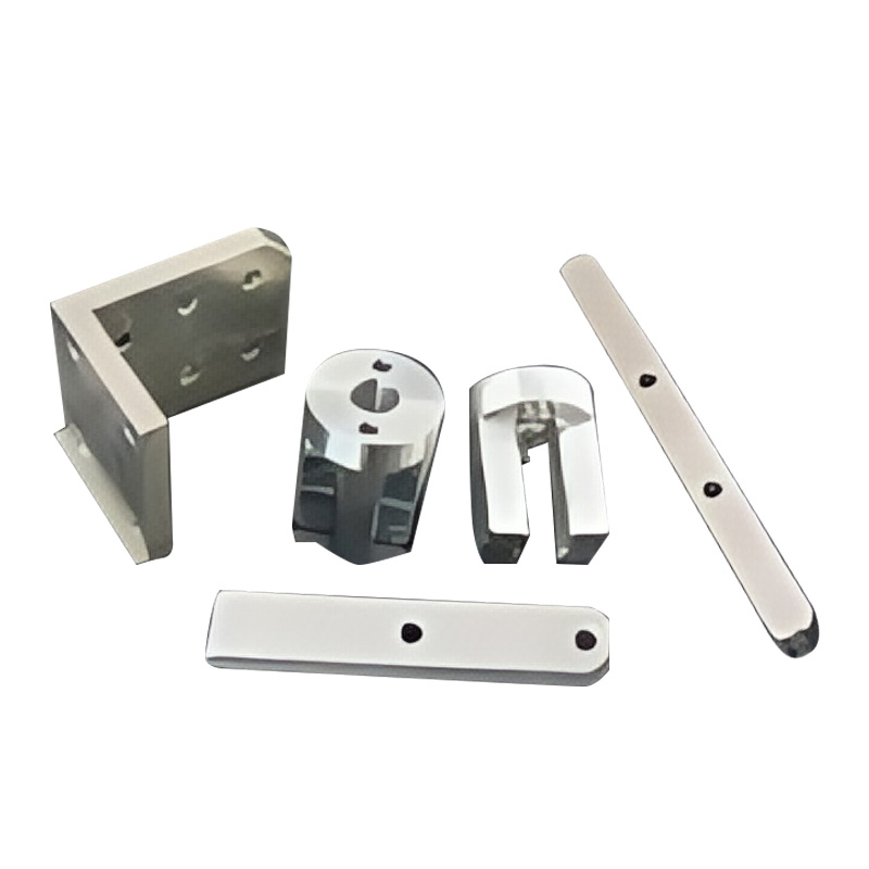 Nhiều bộ phận cơ khí CNC có độ chính xác cao