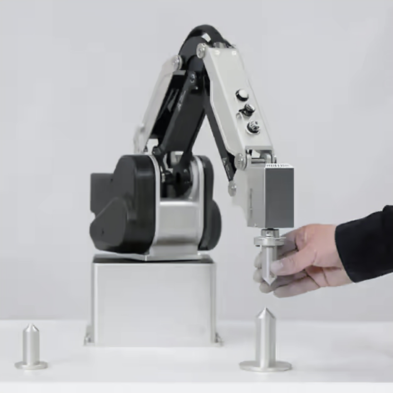  MotionLite 4 – Compact 4-axis cobot with 750 g payload, ±0.05 mm precision for assembly tasks